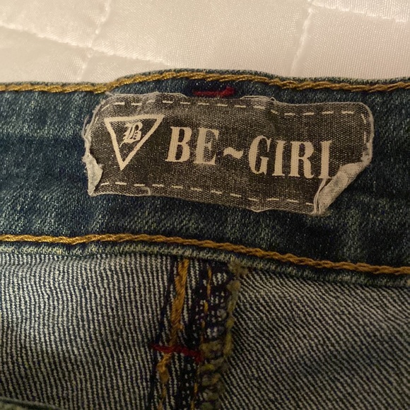 💥3 for $15💥♥️THESE JEANS $10♥️ Be-Girl Ankle Cuffed Jeans w/ Patches - Picture 5 of 12